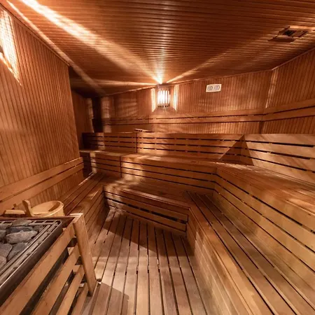 Destiny Marine מלון