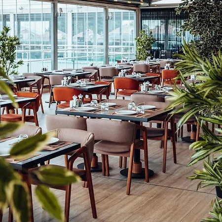 Destiny Marine Отель 4*